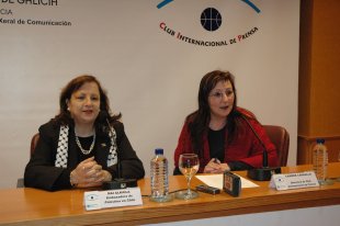 Mai Al Kaila con Carmen Carballo