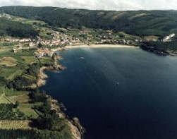 O galeón está afundido na praia do Sardiñeiro